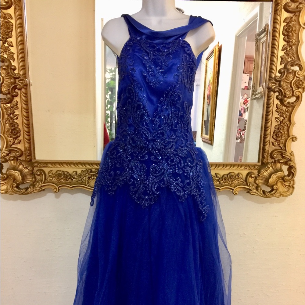 👑Custom made Royal Blue Ball Gown